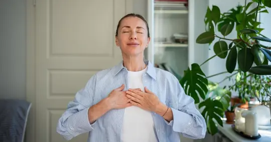 Person breathing easily inside the house